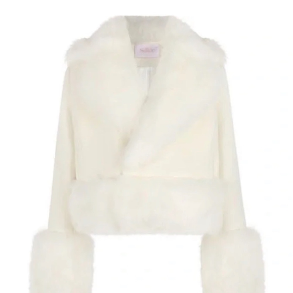 NWT Selkie size M Ivory Cropped Groupie Jacket Faux Fur